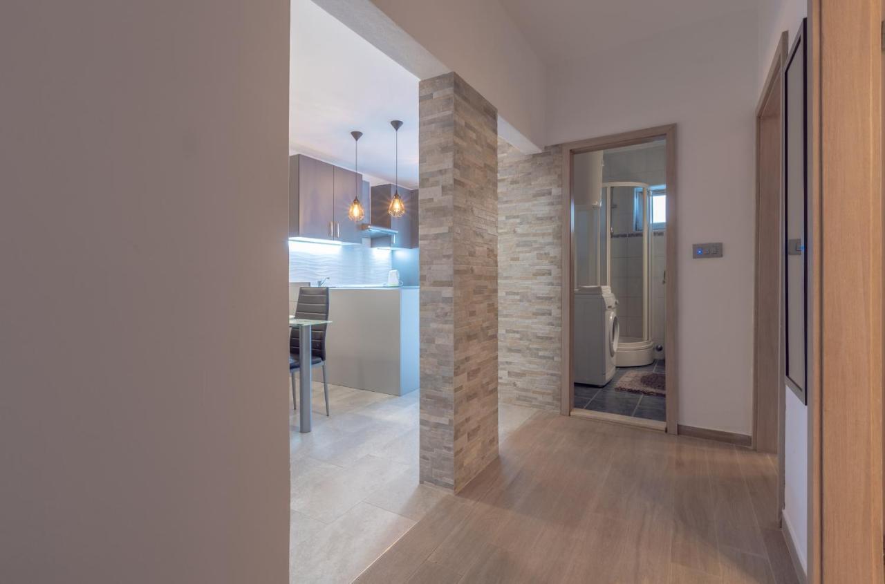 Holiday Home Insulam Mare Trogir Exterior photo